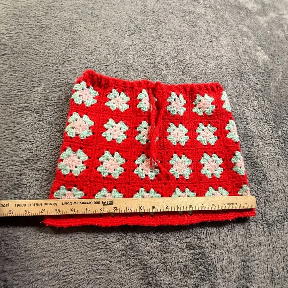 Crochet Knit Granny Square Mini Skirt Womens 24" Red Floral Drawstring Pull On - Picture 4 of 4